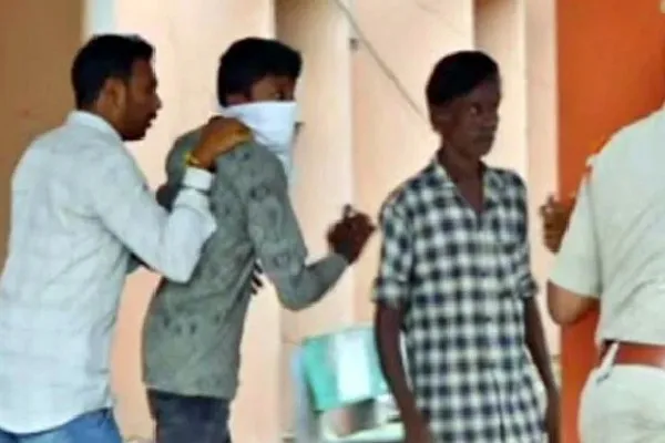 Police Custody Approved for Accused in Stone Attack on CM YS Jagan 