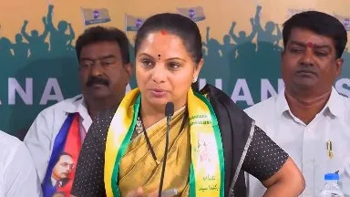 Kavitha demands arrest of police constable over derogatory comments