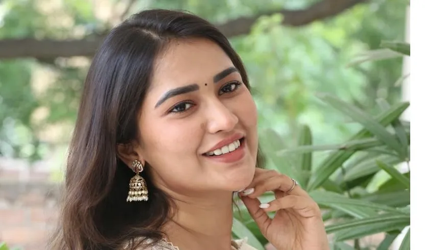 'తత్వం'లో నటించడం లక్కీగా ఫీలవుతున్నాను: హీరోయిన్‌ దష్విక