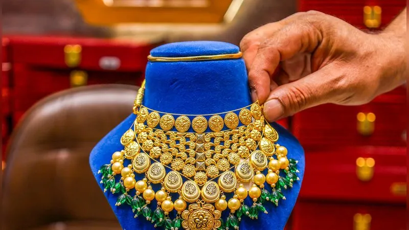 Gold above Rs 1,47,000, silver near Rs 2.10 lakh on Dussehra