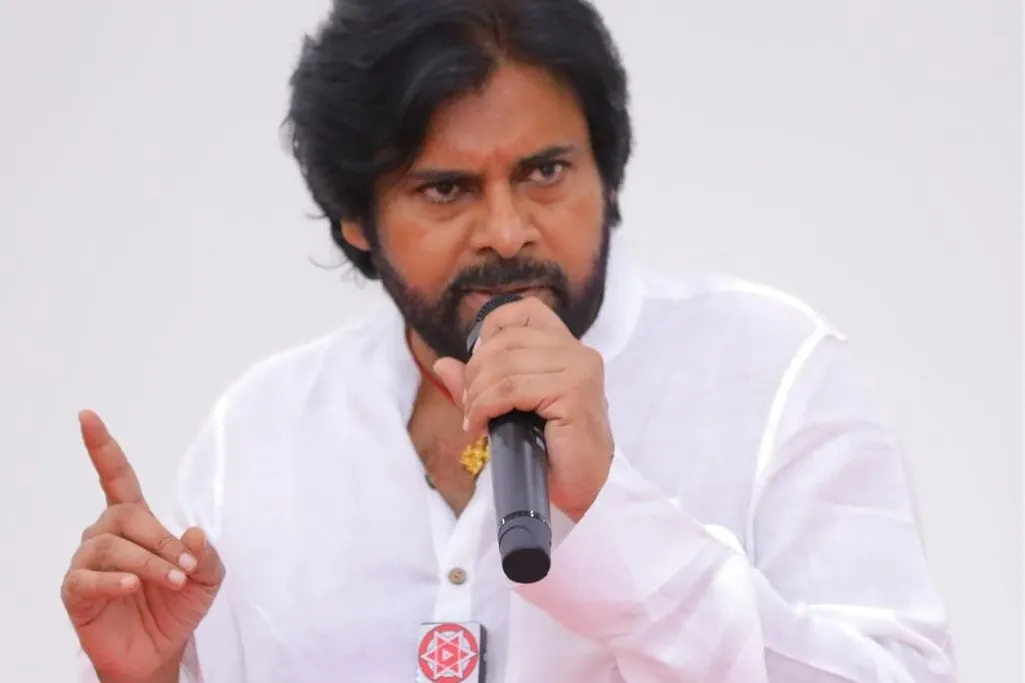 Pawan Kalyan reacts on stone attack issue