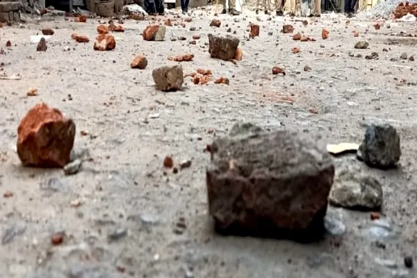 Stone pelting on TDP Candidate spouse Indiramma