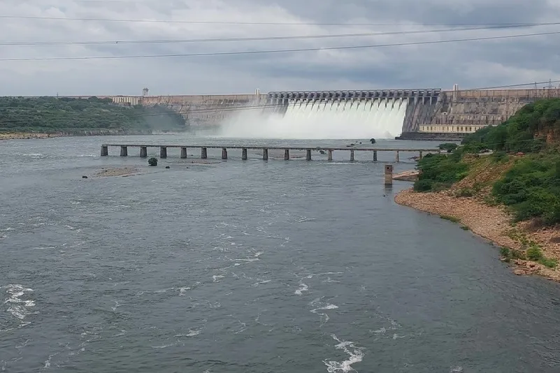 Center Forms Committee for AP Telangana Water Sharing