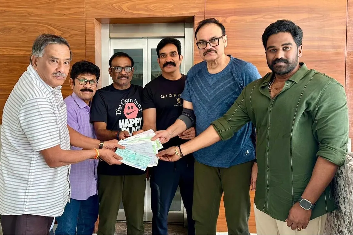 Nagababu Donates to Janasena Party with Supporters
