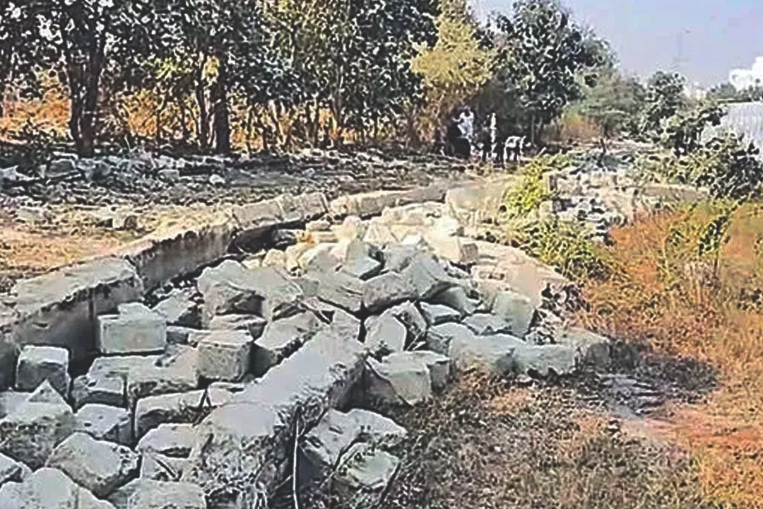 Kolluru Land Worth 300 Crore Targeted by Land Mafia