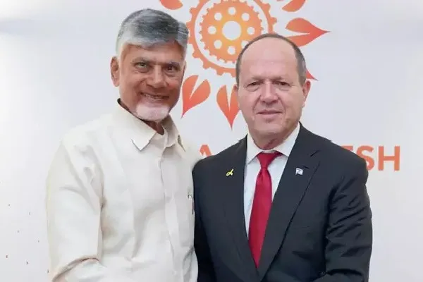 Chandrababu Meets with Israel Representatives