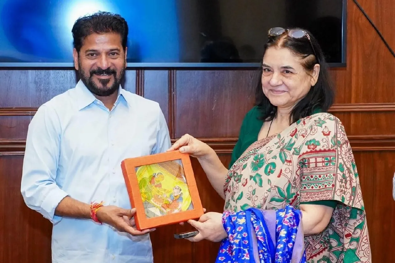 Maneka Gandhi Meets Telangana CM Revanth Reddy