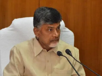 ఆంధ్రప్రదేశ్ కు ముప్పు ముంచుకొస్తోంది...పంటలు కాపాడుకోవాలి: చంద్రబాబునాయుడు