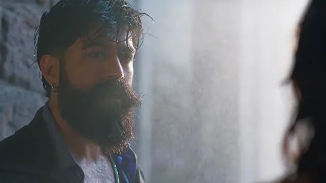 Toxic Second Song Yash Tara Sutaria Romance in Manasu Agadu
