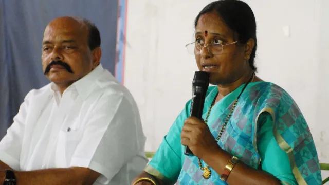 Konda Surekha next move interesting Plan B discussion