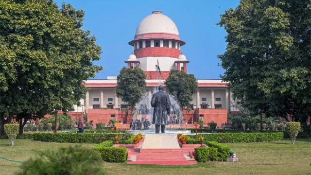 Supreme Court orders removal of barricades and internet restrictions in Delhi