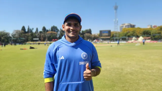 Ranji Trophy Deshpande shines with hat-trick and Jadeja scores century