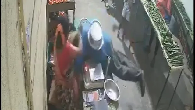 Man collapses while buying vegetables and dies of heart attack
