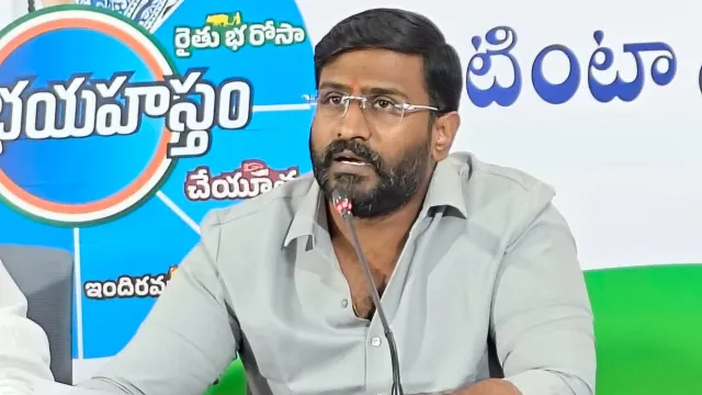KTR hotel revenue 75 lakhs per day Venkat Balmoor makes serious allegations