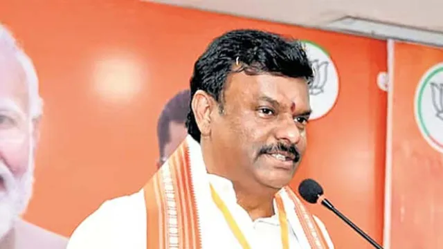 కాక్రోచ్ పార్టీకి జగన్ మద్దతు.. అసలు అజెండా స్పష్టమవుతోందన్న పీవీఎన్ మాధవ్ 