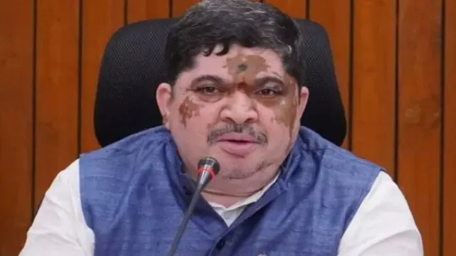 Ponnam Prabhakar says RTC lands will be sold if necessary to pay retired employee dues