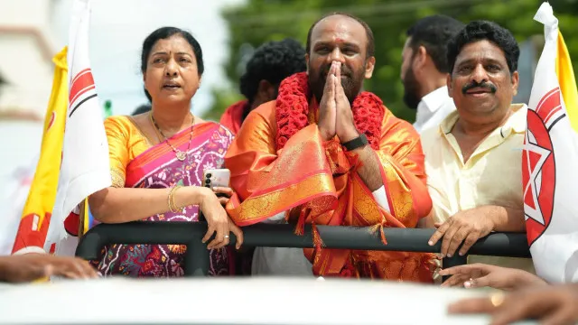 Not a single vote should split let us win Vangaveeti Radha in Vijayawada TDP announcement