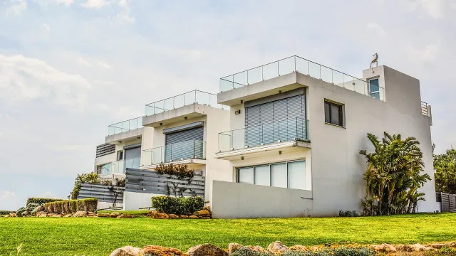 Hyderabad Real Estate New Trend Buyers Avoid Villas Near Politicians